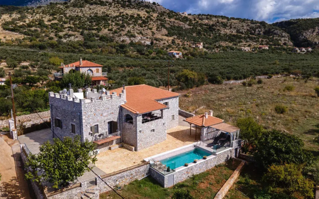 Villa Sygyro Private house