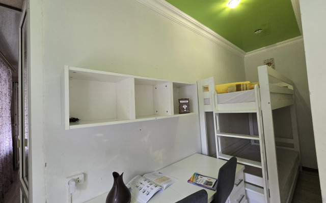 Квартира на первом этаже, просторная, центр Пятигорска