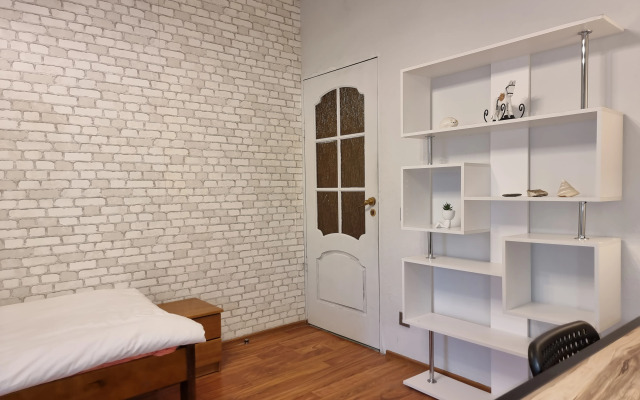 Апартаменты Уютная двушка с хорошим расположением