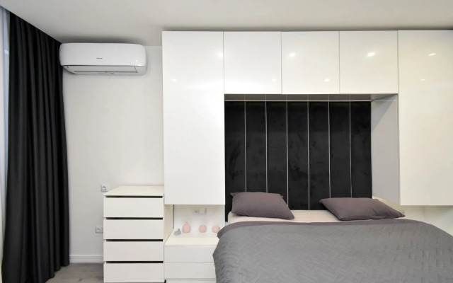 2-Komn. Kvartira Na Ul. Saryyana Flat