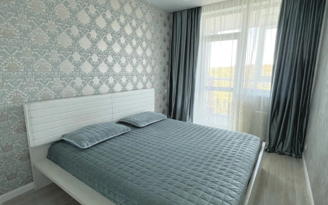 S Vidom Na More I Sopki Flat