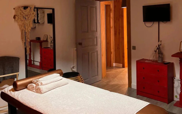 Отель Dreamland Villas