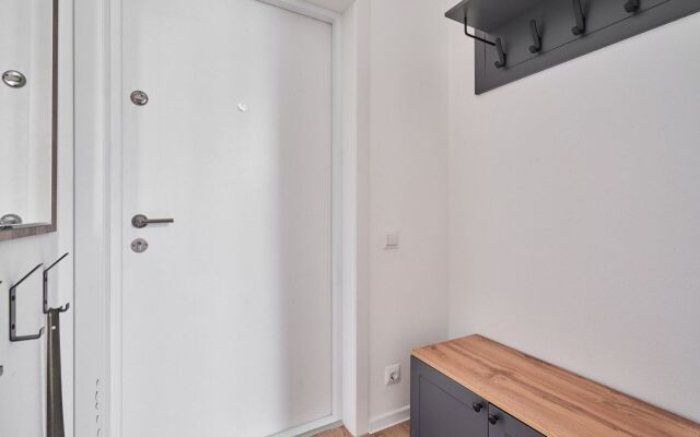Na Novoserednevskom Prospekte 17/1 Apartments
