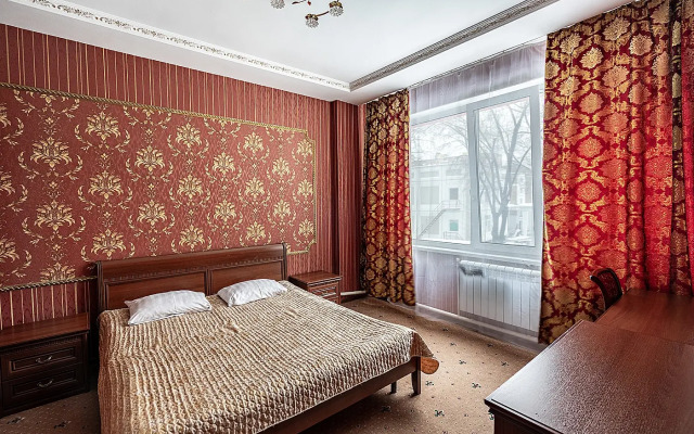 Отель Автор