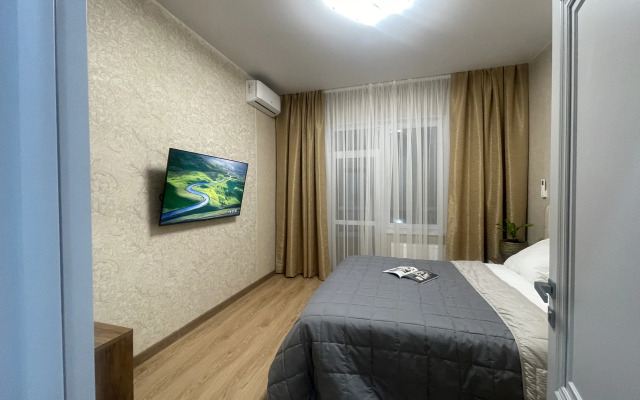 Flat Tsentralnoye Mesto Dvukhkomnatny Lyuks