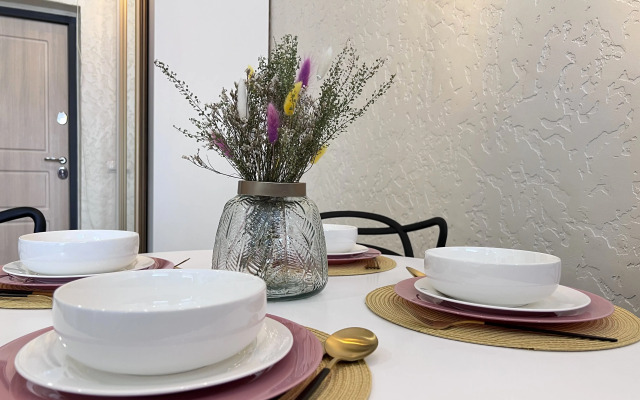 Studiya U Samogo Berega Reki Apartments