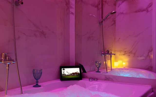 Апартаменты ZenApart c джакузи Сканди