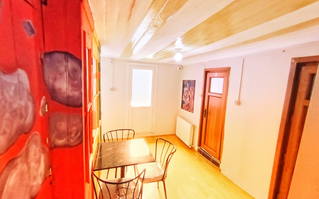 Taksim History Wooden Hostel
