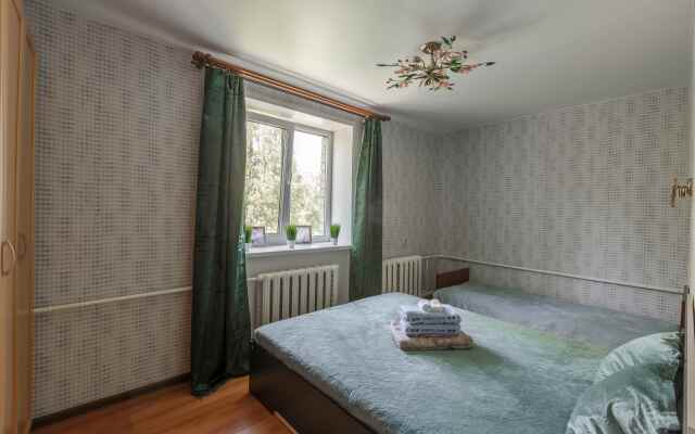 SmolSutki Novo-Chernushenskiy pereulok 1/2 (2komn) Flat