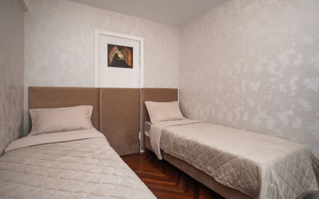 Квартира на Полюстровском 35