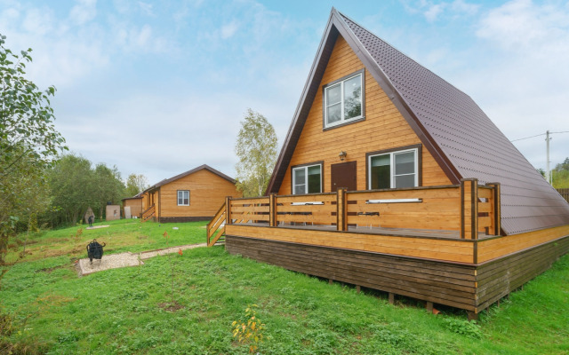 Частный дом Семейный афрейм с баней и бассейном у реки