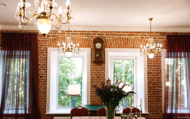 Отель Красный Угол