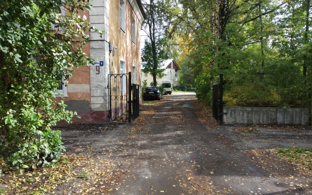Flat s Parkovkoy i Otdelnym Vkhodom