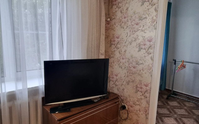 Dvukhkomnatnaya S Otlichnym Raspolozheniem Flat