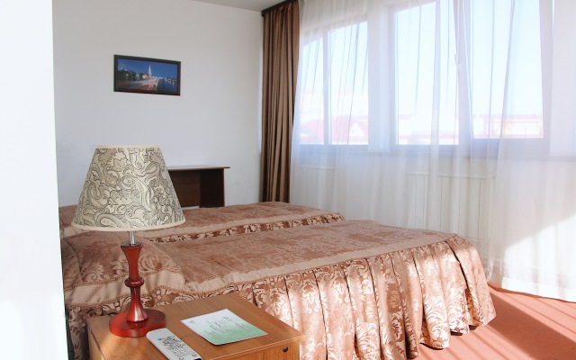 Krona Hotel