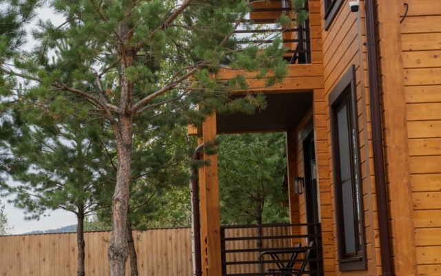 Legenda Manzheroka Guest House