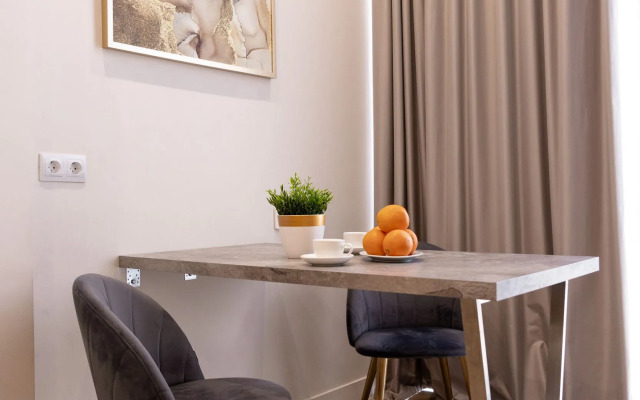 Апартаменты Уютная студия в отеле Mirror