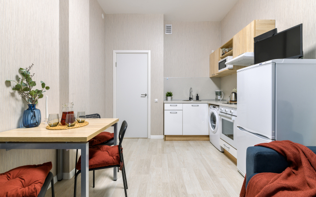 Prostornaya Yevrodvushka Ryadom S Aeroportom Pulkovo Apartments