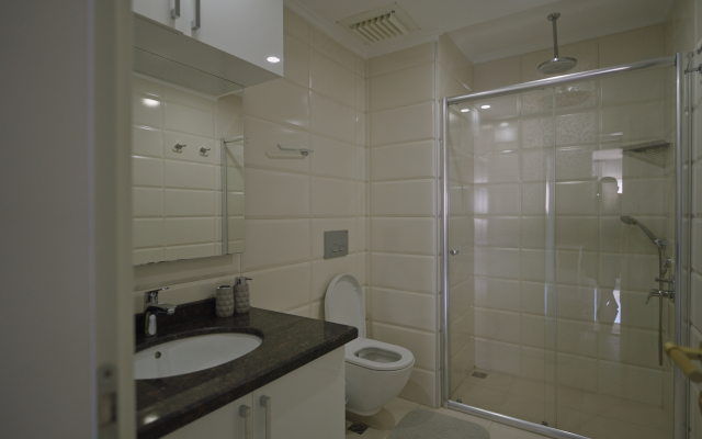 Na Pervoy Linii Morya Yekta Queen Apartments