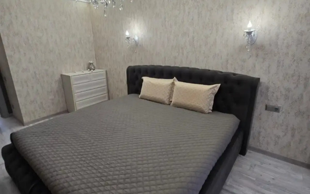 Semeynaya Treshka Flat