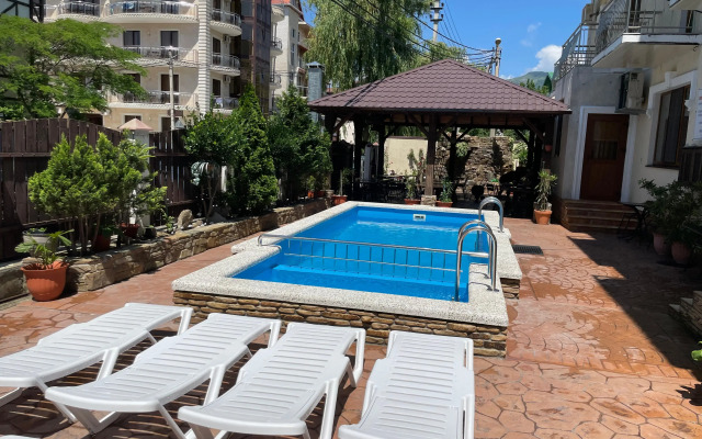 Privetlivy Dvorik Guest house