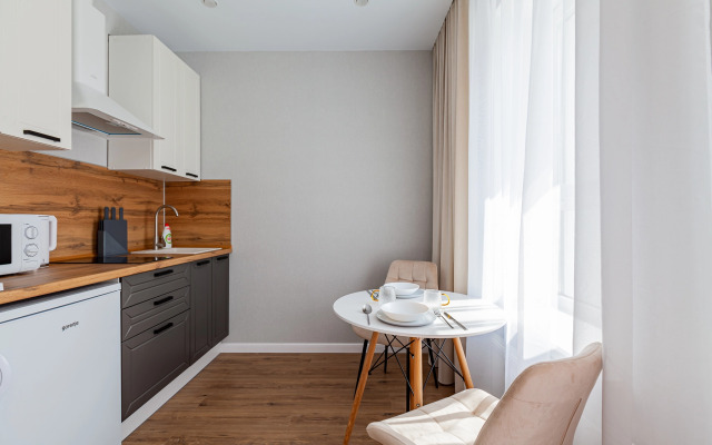 Studiya Vozle Ozera Kaban Flat