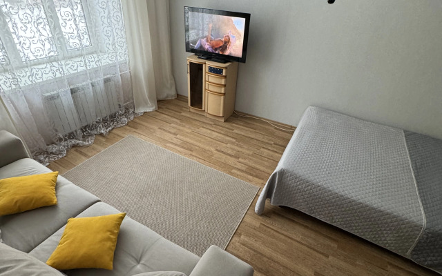 U Rivyery Chistopolskaya 72 Flat