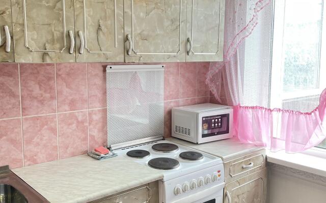 Na Tereshkovoy 12 Flat