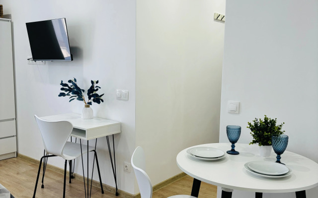 Квартира студия дизайнерская на Декабристов 129