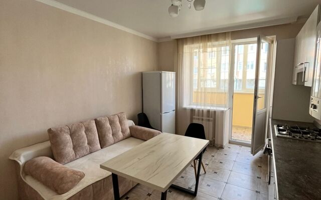 Na Nekrasova Flat