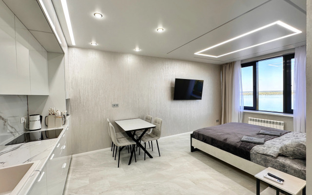 Studiya na naberezhnoy Flat