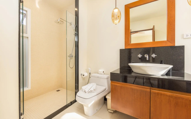 Emilia 3BR Private Pool Naiharn Villa