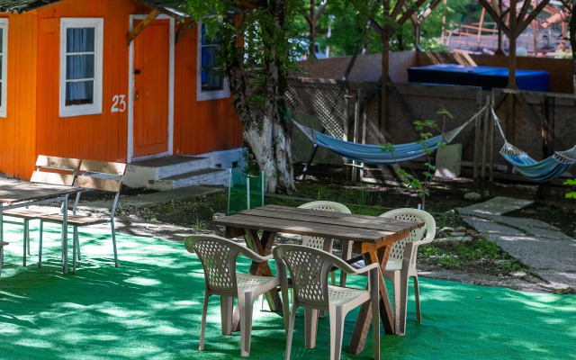 Yug Turist Guest house