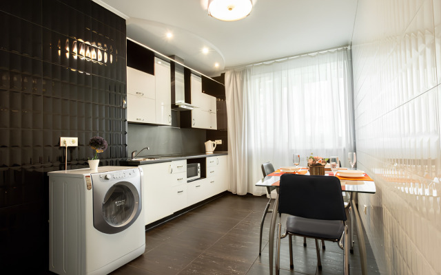 Na Revolyutsionnoy 3 Apartments