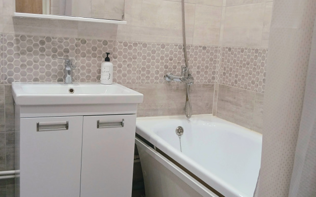 Апартаменты Димитрова, Вату., Придача