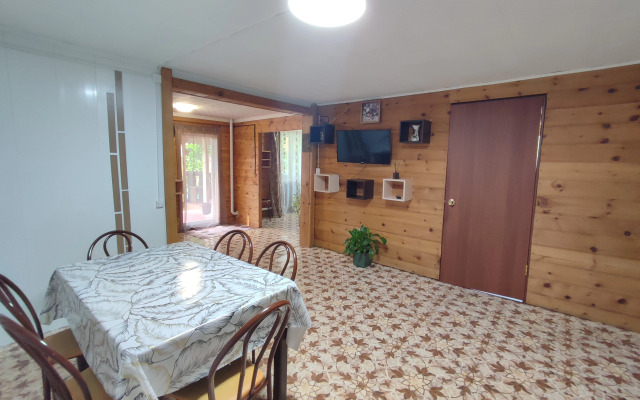 Частный Дом Усадьба Алтай Вальяж Дом Кедровый