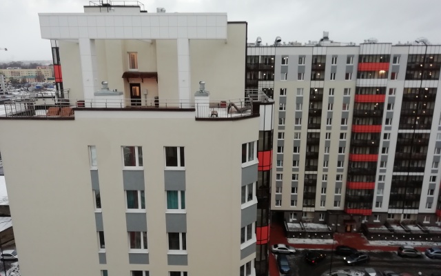 Yevro Trekhkomnatnyye v Bugrakh Flat