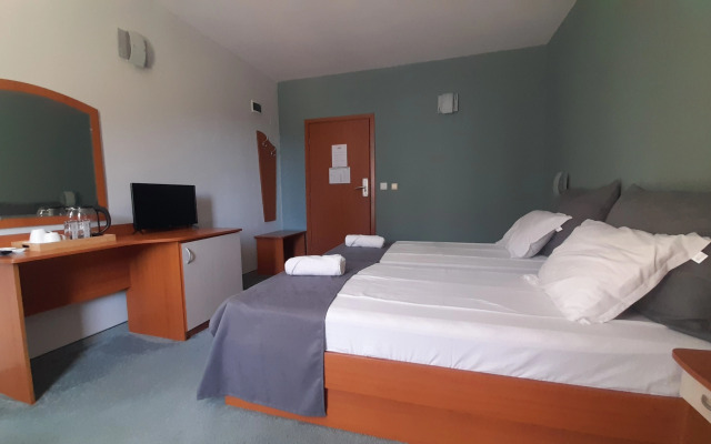 Отель Saga Ravda