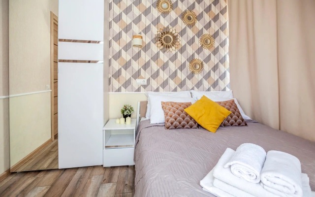 More Rooms na Marsovom Apartment