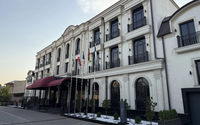 FRANKFORT Expo Hotel&Spa