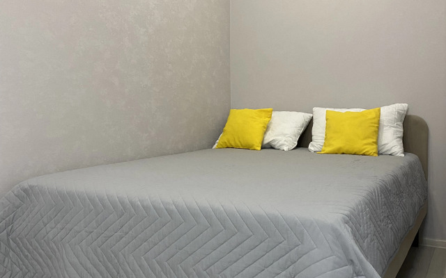 Batashi Green Flat