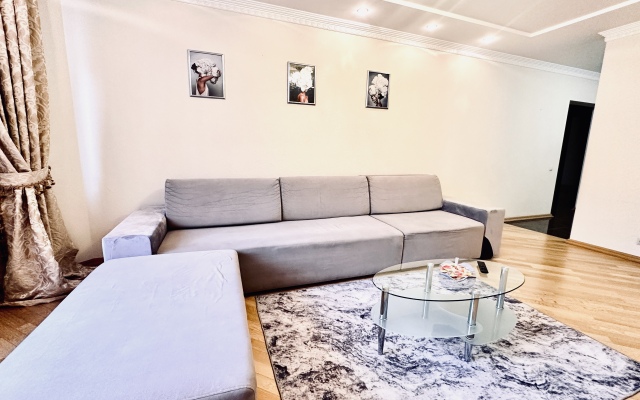 Квартира Уютная трехкомнатная квартира