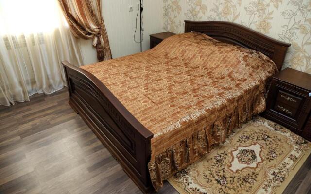 L'yuis Rostov Na Donu Guest House