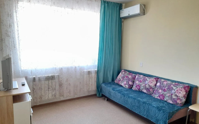 Na Ulitse Leningradskaya 25A Flat
