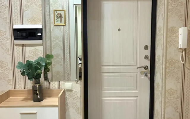 Uyutnaya Prostornaya Kvartira Flat