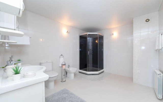 V Samom Tsentre Sochi Private House