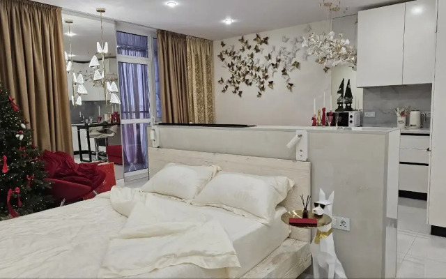 Квартира Студия с Камином