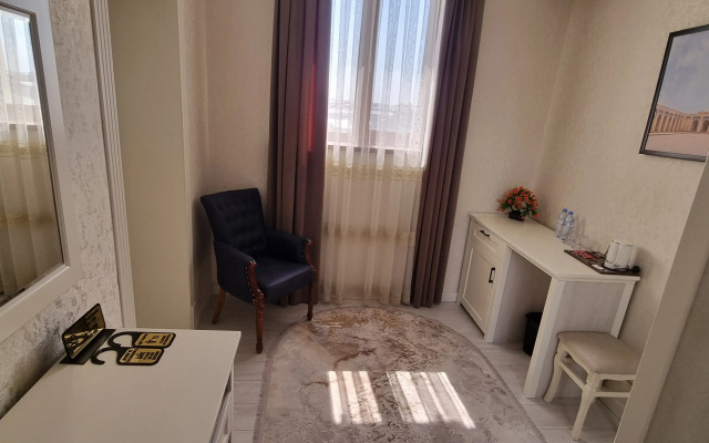 Hayat Plaza Hotel & Spa