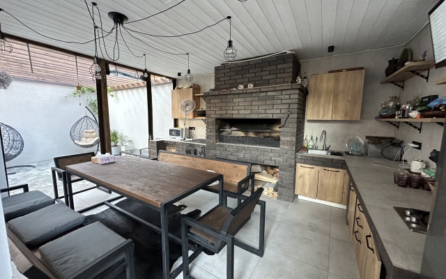 V2 Guest house