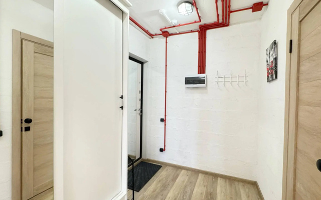Kvartira 2-h komnatnaa Kvartira v Stile LOFT s panoramnoj lodziej